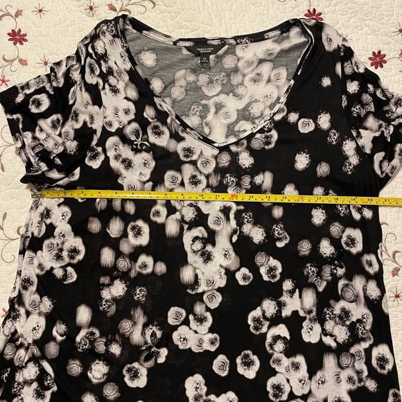 Vera Wang Crystal Embellished Shirt-Size 0X - Picture 7 of 10